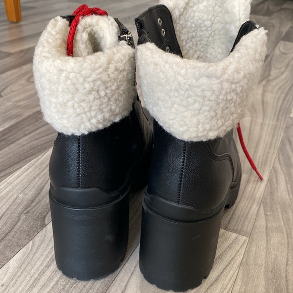 Nine West Quimbie 3 Heeled Sherpa Hiker Boots Leather Zip Red Laces Size 10M X-2 - Picture 7 of 7